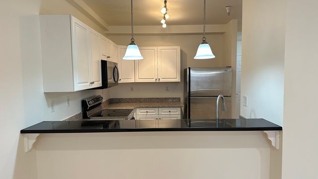 1 Cityview Lane 210, Quincy, MA 02169