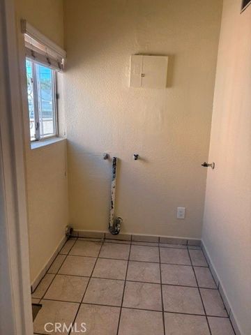 1946 W 81st, Los Angeles, CA 90047