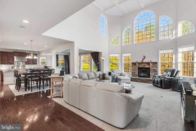 6812 OSBORNE HILL DR, Upper Marlboro, MD 20772