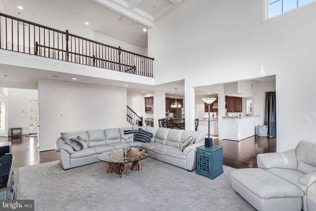 6812 OSBORNE HILL DR, Upper Marlboro, MD 20772