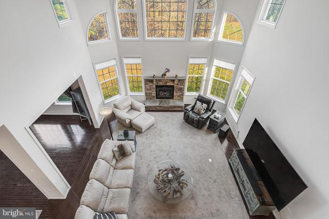 6812 OSBORNE HILL DR, Upper Marlboro, MD 20772