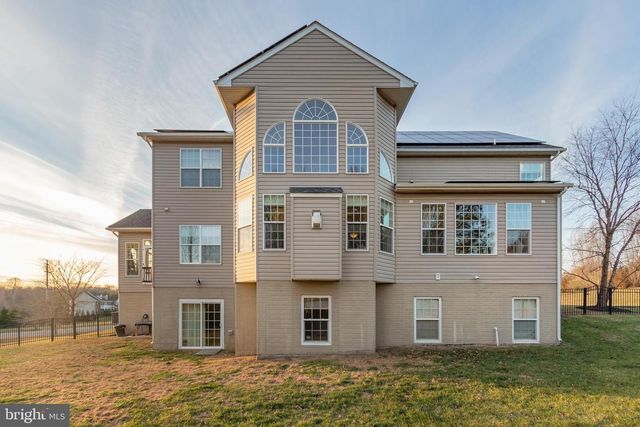 6812 OSBORNE HILL DR, Upper Marlboro, MD 20772