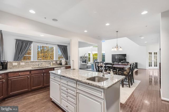 6812 OSBORNE HILL DR, Upper Marlboro, MD 20772