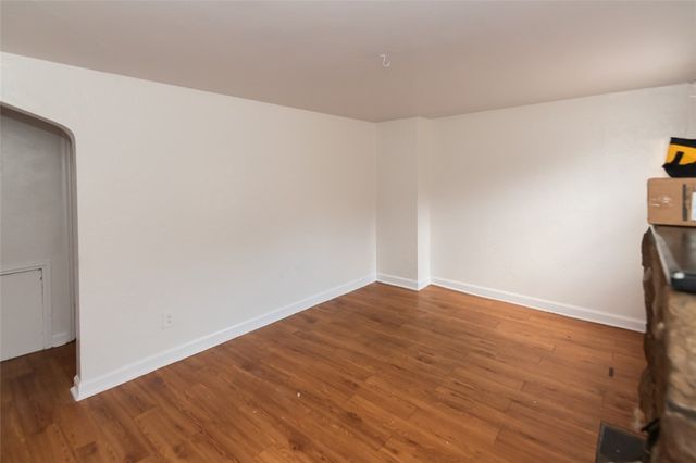 230 Maytide St 230, Carrick, PA 15227