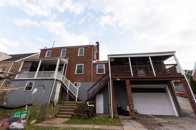 230 Maytide St 230, Carrick, PA 15227