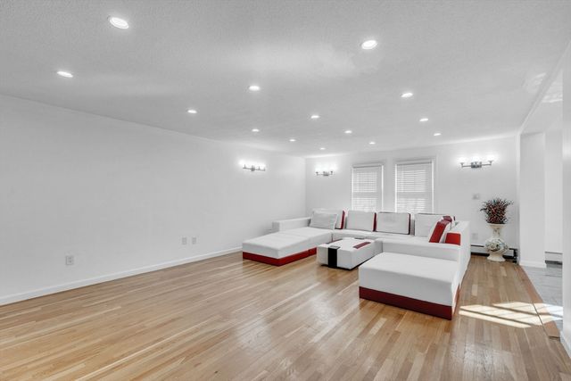 750 Wilbraham Rd, Springfield, MA 01109