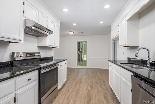 1931 Woodridge, Tuscaloosa, AL 35406