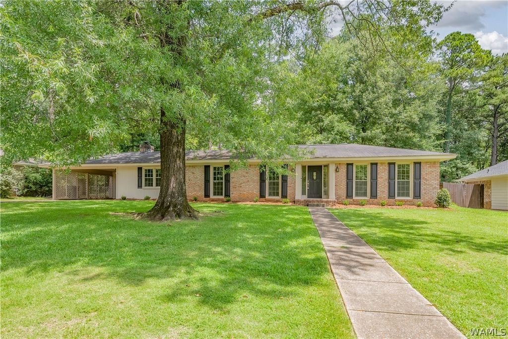 1931 Woodridge, Tuscaloosa, AL 35406