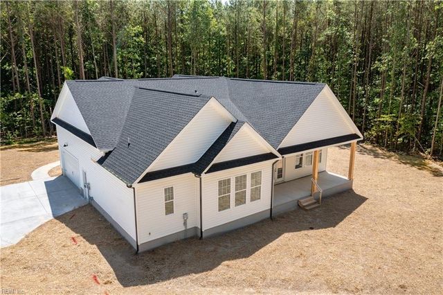 19 Grove AVE, Suffolk, VA 23434