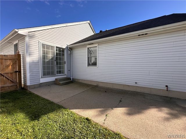16 Hubbardston Place, Amherst, NY 14228
