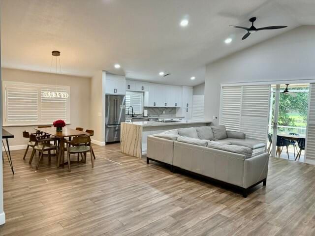 1109 NW 107TH Terrace, Plantation, FL 33322