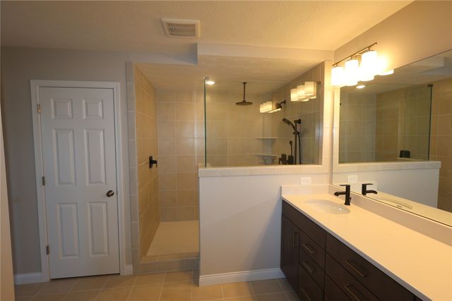 8 Glasgow Street 30, Springboro, OH 45066