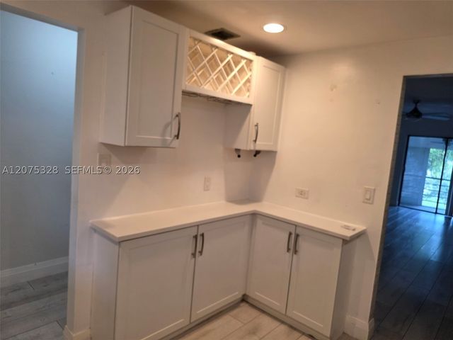 3361 NW 85th Ave 305, Coral Springs, FL 33065
