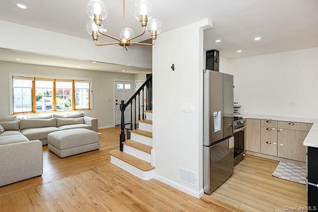 269 N Suffolk Avenue, Massapequa, NY 11758
