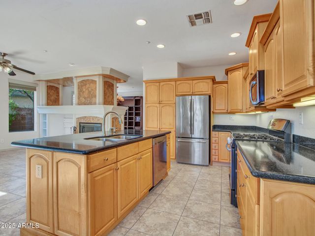 2927 W PLUM HOLLOW Drive, Anthem, AZ 85086
