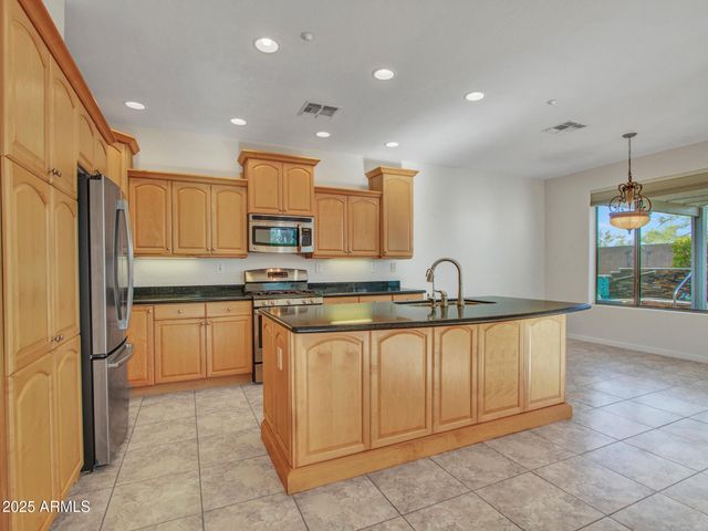 2927 W PLUM HOLLOW Drive, Anthem, AZ 85086