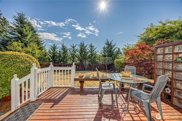 2419 California Avenue E, Manchester, WA 98366