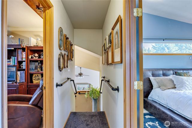 2419 California Avenue E, Manchester, WA 98366
