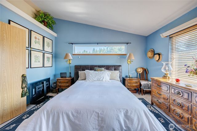 2419 California Avenue E, Manchester, WA 98366