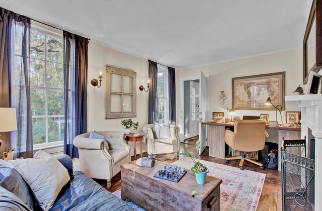 517 W Carolina Avenue, Summerville, SC 29483