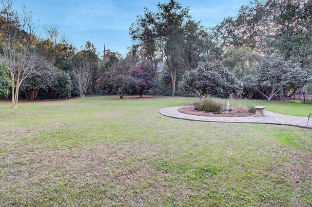 517 W Carolina Avenue, Summerville, SC 29483