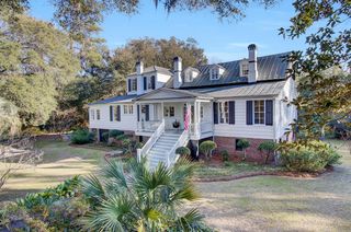 517 W Carolina Avenue, Summerville, SC 29483