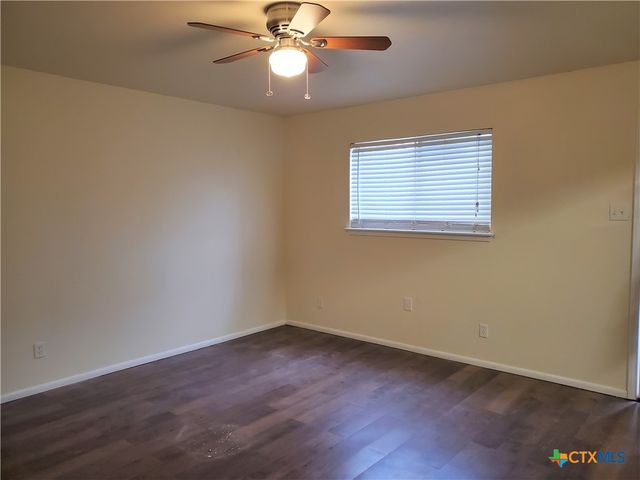 300 Milam Street 4, Seguin, TX 78155