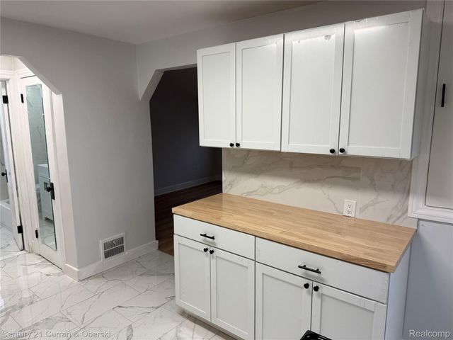 7639 Ternes Street, Dearborn, MI 48126