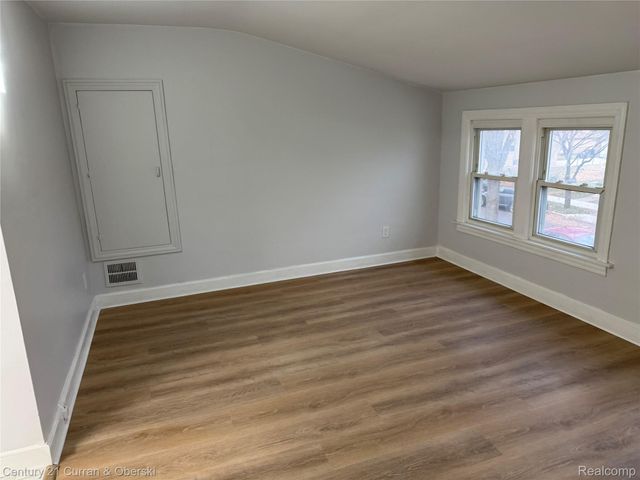 7639 Ternes Street, Dearborn, MI 48126