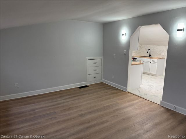 7639 Ternes Street, Dearborn, MI 48126