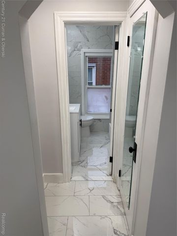 7639 Ternes Street, Dearborn, MI 48126