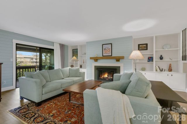 403 Crowfields Drive, Asheville, NC 28803