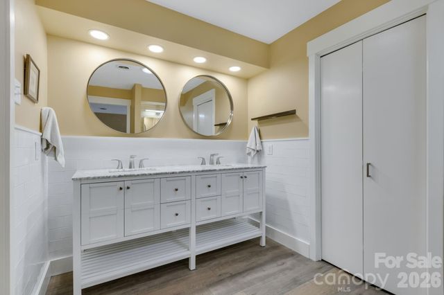 403 Crowfields Drive, Asheville, NC 28803