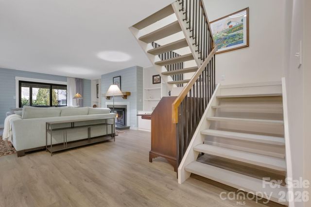 403 Crowfields Drive, Asheville, NC 28803