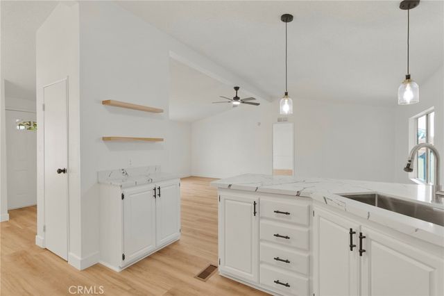 20843 Waalew C145, Apple Valley, CA 92307