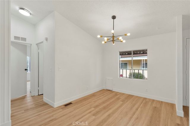 20843 Waalew C145, Apple Valley, CA 92307