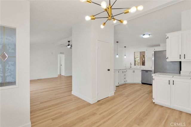 20843 Waalew C145, Apple Valley, CA 92307