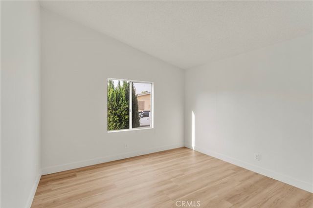 20843 Waalew C145, Apple Valley, CA 92307