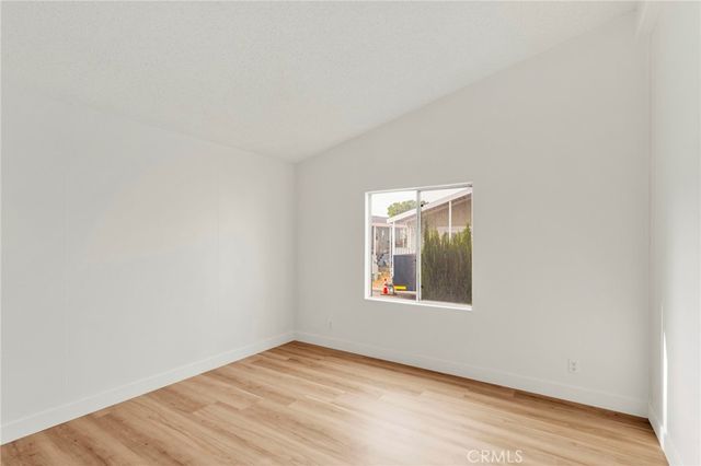 20843 Waalew C145, Apple Valley, CA 92307