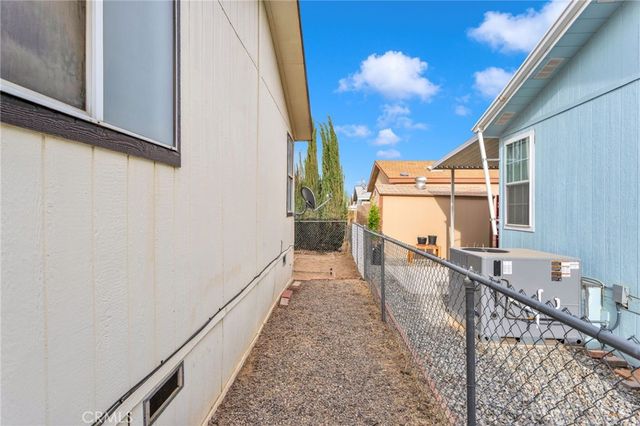 20843 Waalew C145, Apple Valley, CA 92307