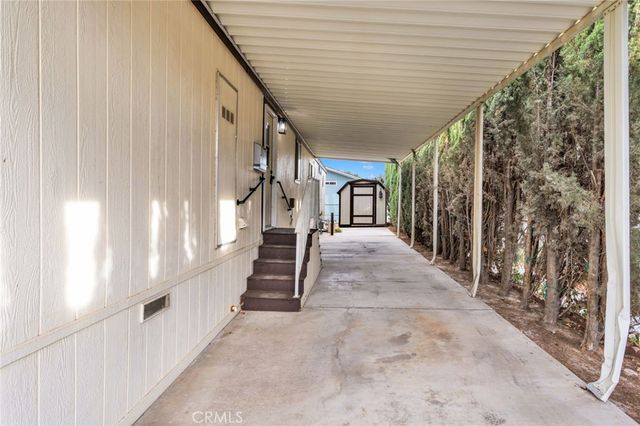 20843 Waalew C145, Apple Valley, CA 92307
