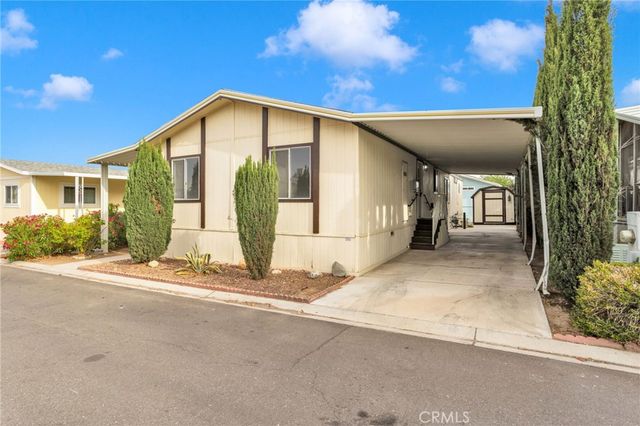 20843 Waalew C145, Apple Valley, CA 92307