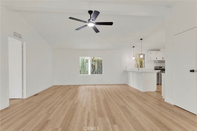 20843 Waalew C145, Apple Valley, CA 92307