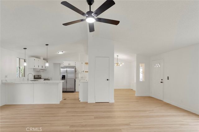 20843 Waalew C145, Apple Valley, CA 92307
