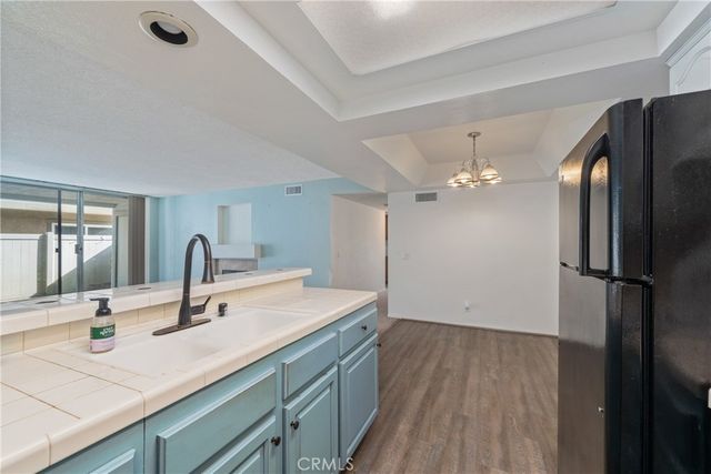 49 Town And Country Road, Pomona, CA 91766