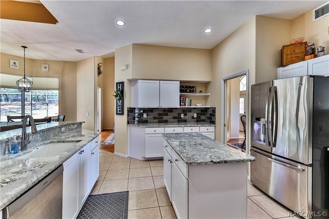 5420 N Rosedale Circle, Beverly Hills, FL 34465