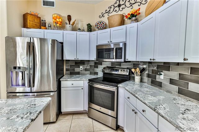 5420 N Rosedale Circle, Beverly Hills, FL 34465