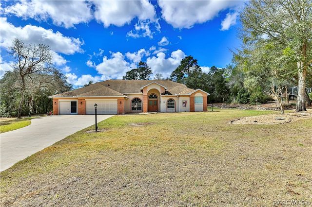 5420 N Rosedale Circle, Beverly Hills, FL 34465