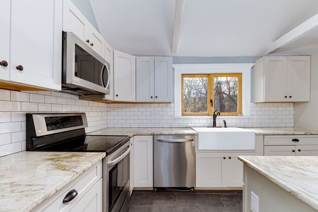 4 Shaw Street, Medway, MA 02053