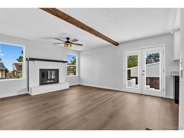 838 S Rifle Ct, Aurora, CO 80017